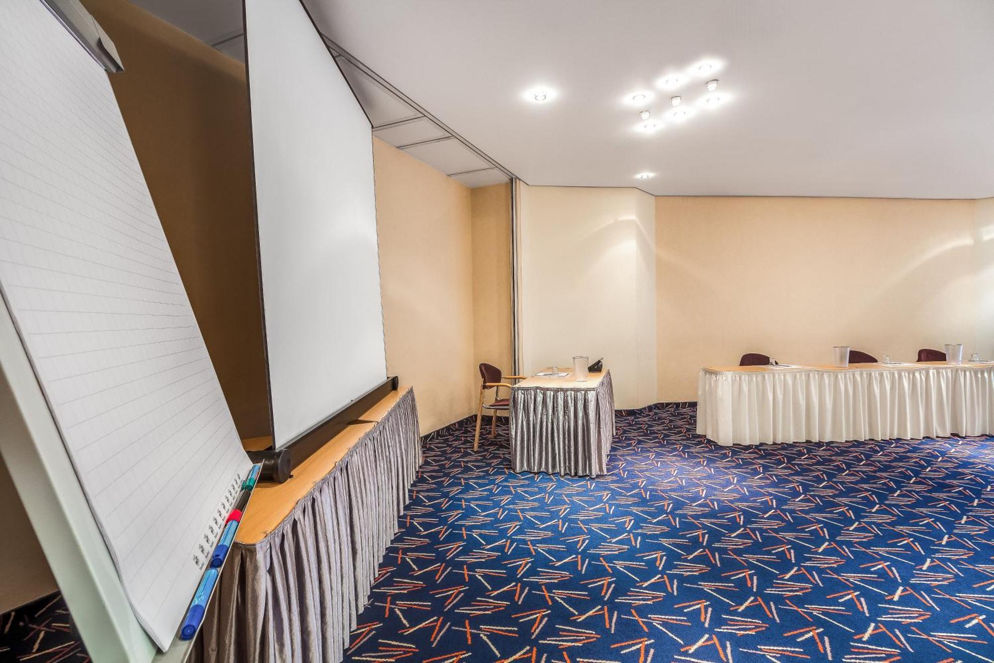 Congress Hotel Κέμνιτς Εξωτερικό φωτογραφία